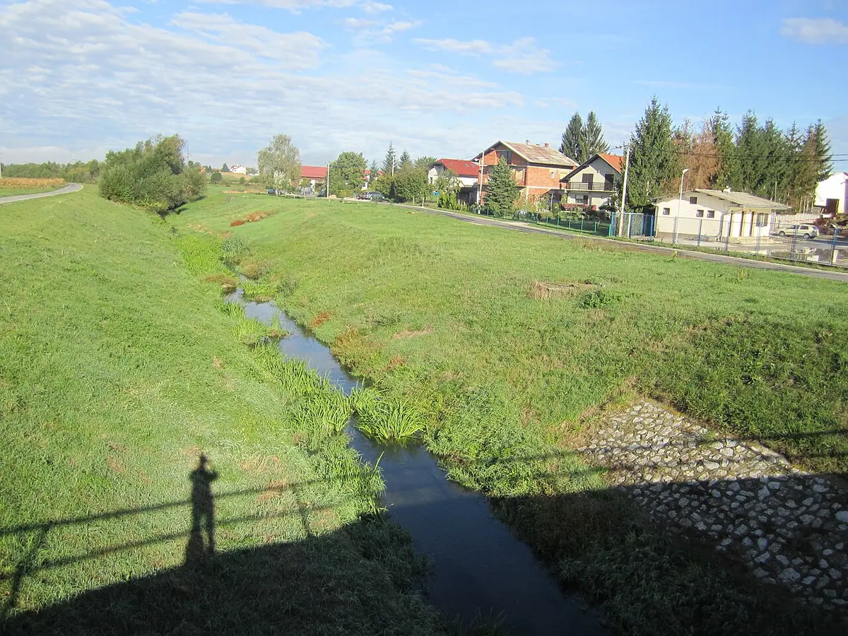 Fotografija mjesta Zlatar Bistrica (naslov izvornika: Zlatar Bistrica and upper Krapina)