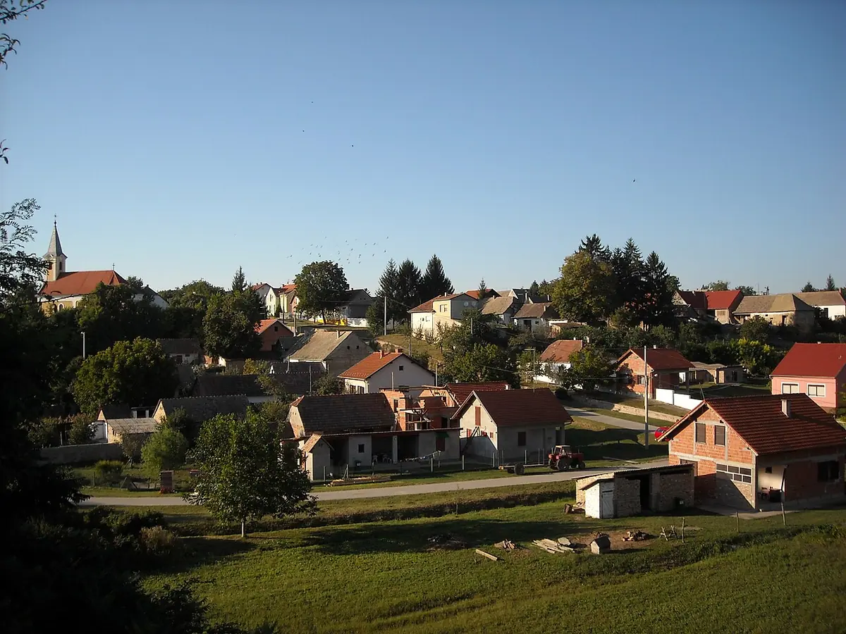 Fotografija mjesta Lovas (naslov izvornika: Lovas)
