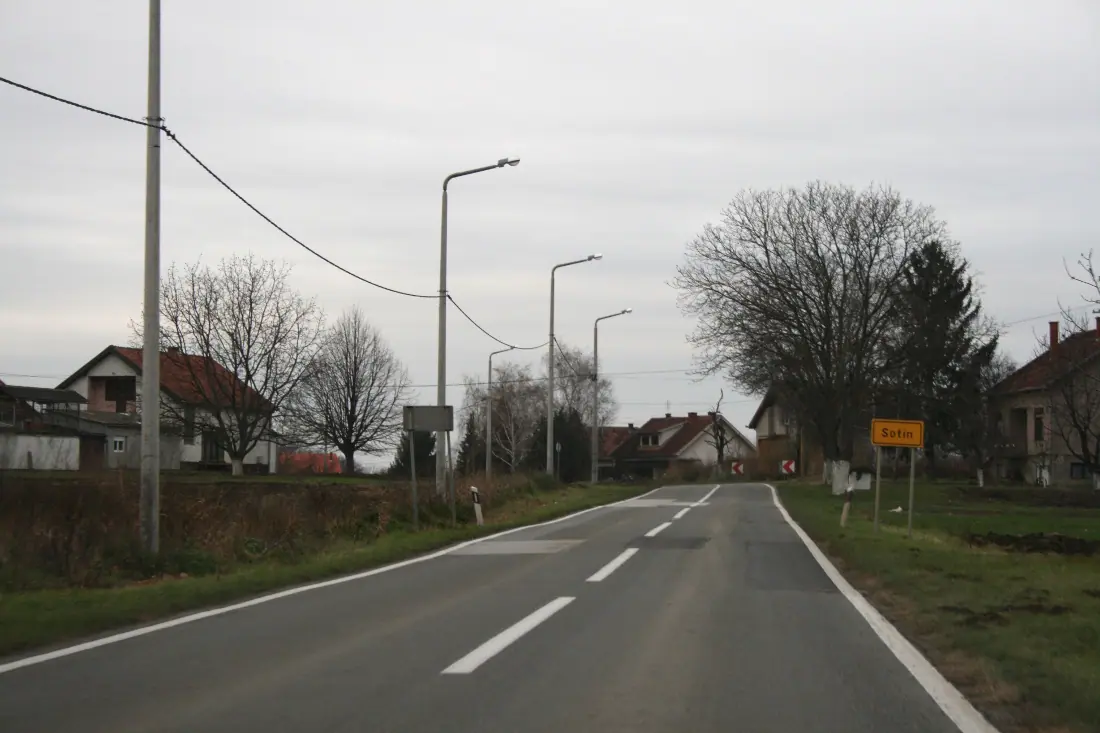 Fotografija mjesta Sotin (naslov izvornika: Sotin ulaz 221208)