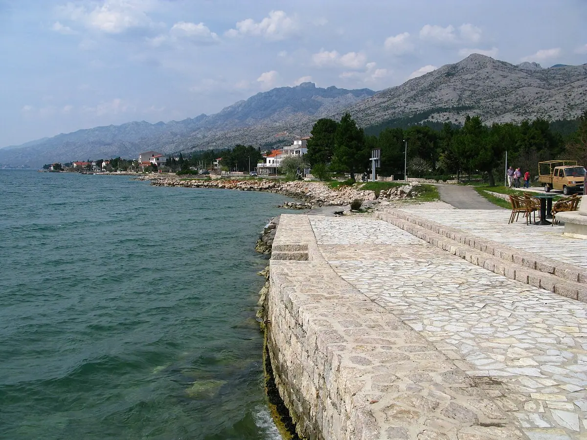 Fotografija mjesta Starigrad (naslov izvornika: Starigrad Paklenica 2)