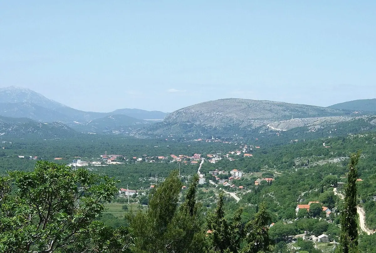 Fotografija mjesta Šestanovac (naslov izvornika: Sestanovac)